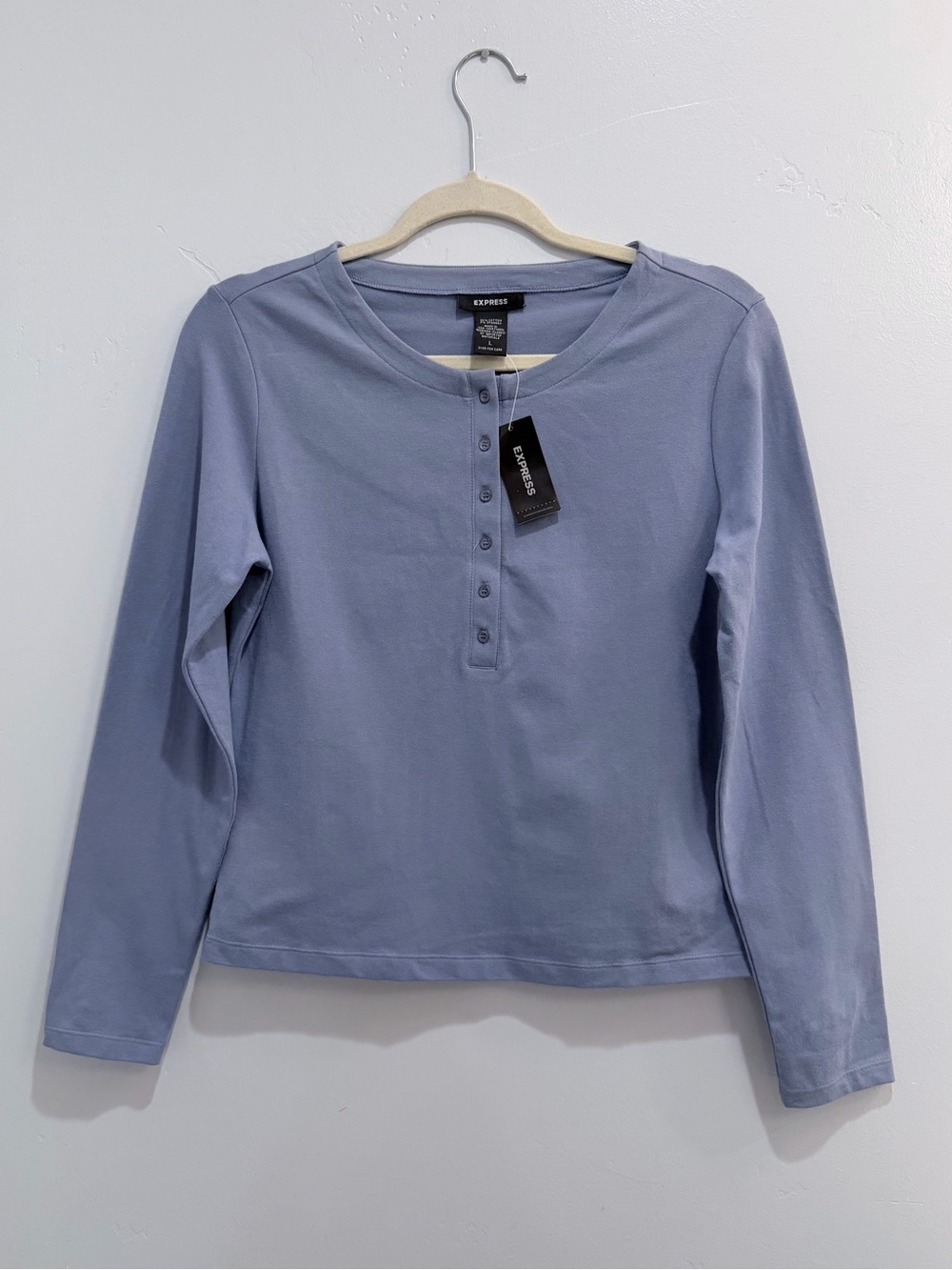 Vintage Y2K Express Lavender Blue Button Henley Knit Top Cropped Size L NWT - Picture 2 of 8
